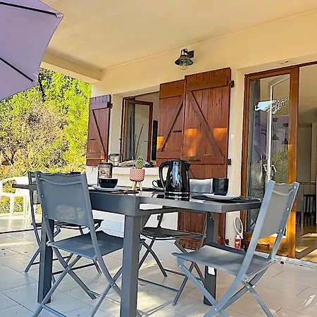 Solenzara- 5 Personnes Vue Dans Avec Piscine Apartman