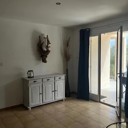 Solenzara- 5 Personnes Vue Dans Avec Piscine Апартаменты Сари-Соленцара